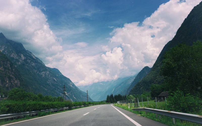 Cum îți afectează stilul de atașament relațiile de cuplu